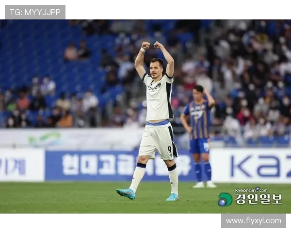 全晋旴蝉联 K1 月最佳：7 场 5 球 1 助助全北稳居榜首(1)